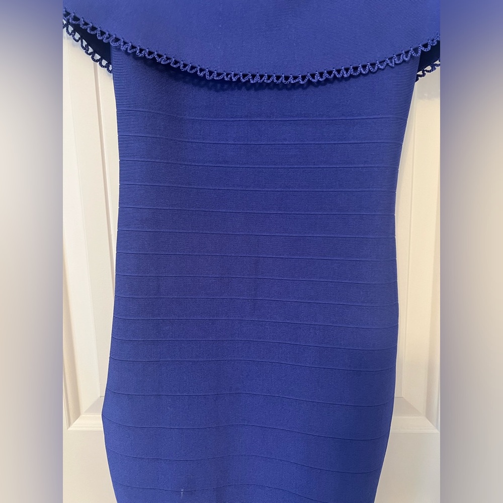 Guess by Marciano Royal blue bandage/ bodycon midi dress, Size small - Picture 4 of 9